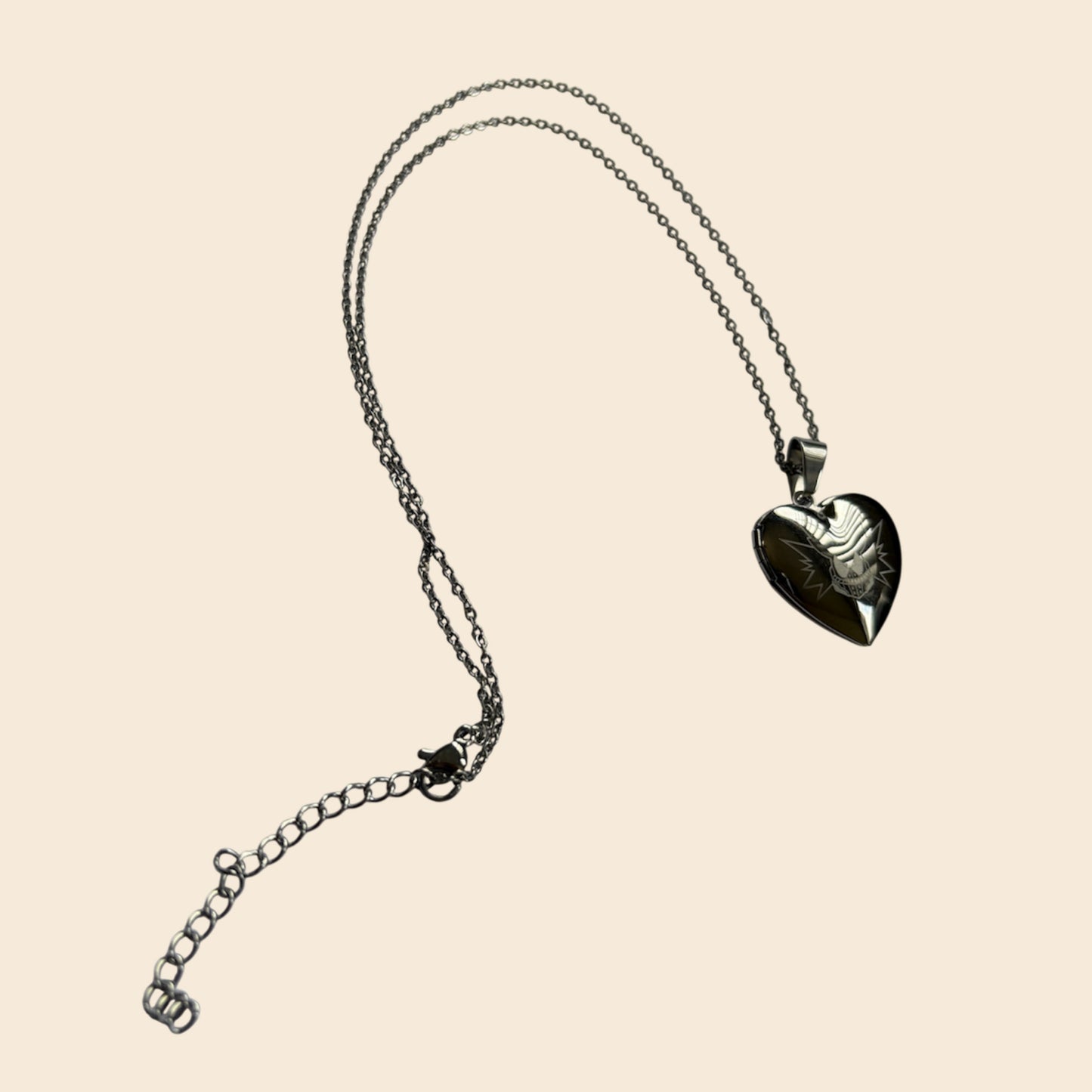 RIVALRY LOCKET (PRE-ORDER)