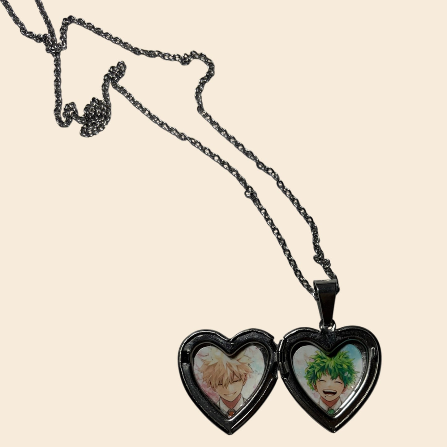 RIVALRY LOCKET (PRE-ORDER)